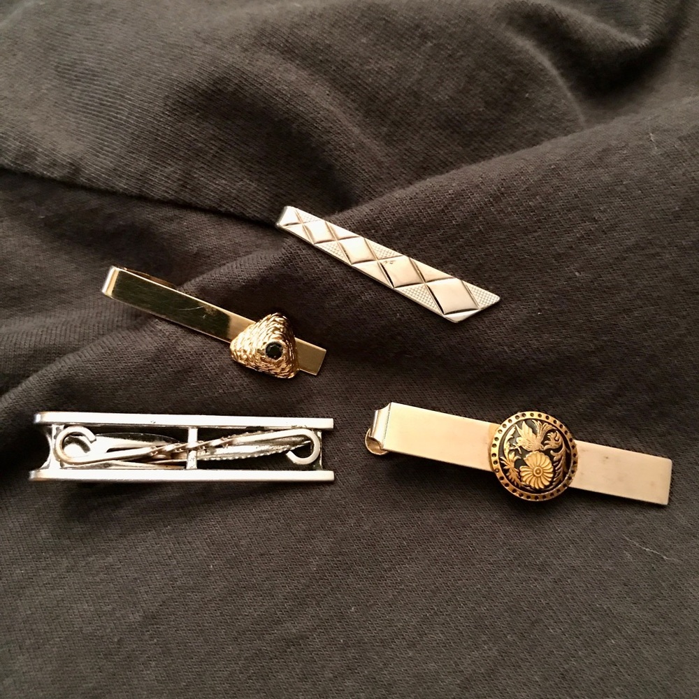 Vintage Set Of (4) Various Designs Tie Clips